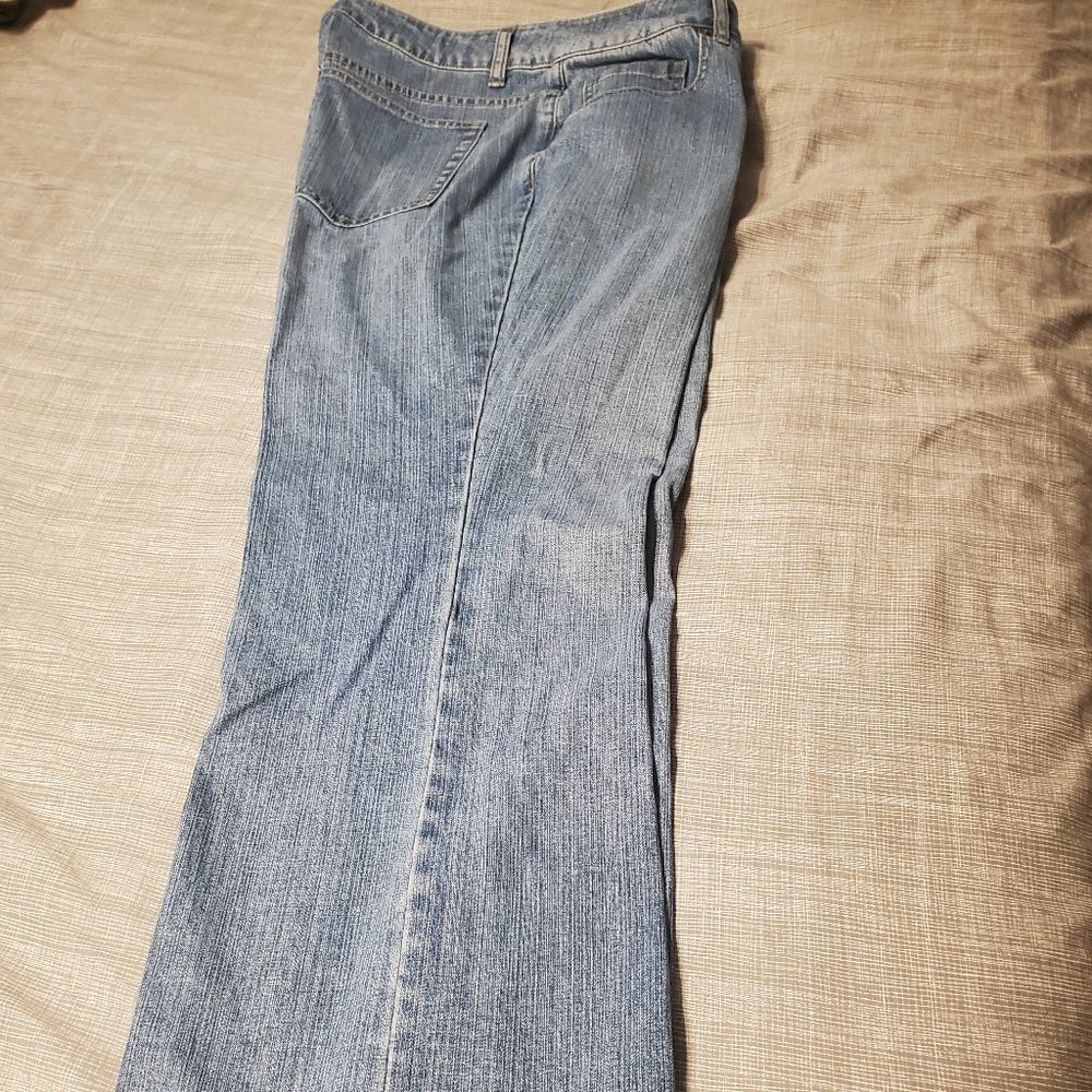 Coldwater Creek Tummy Control Light Wash 14P Blue Jeans 99% Cotton 1% Spandex